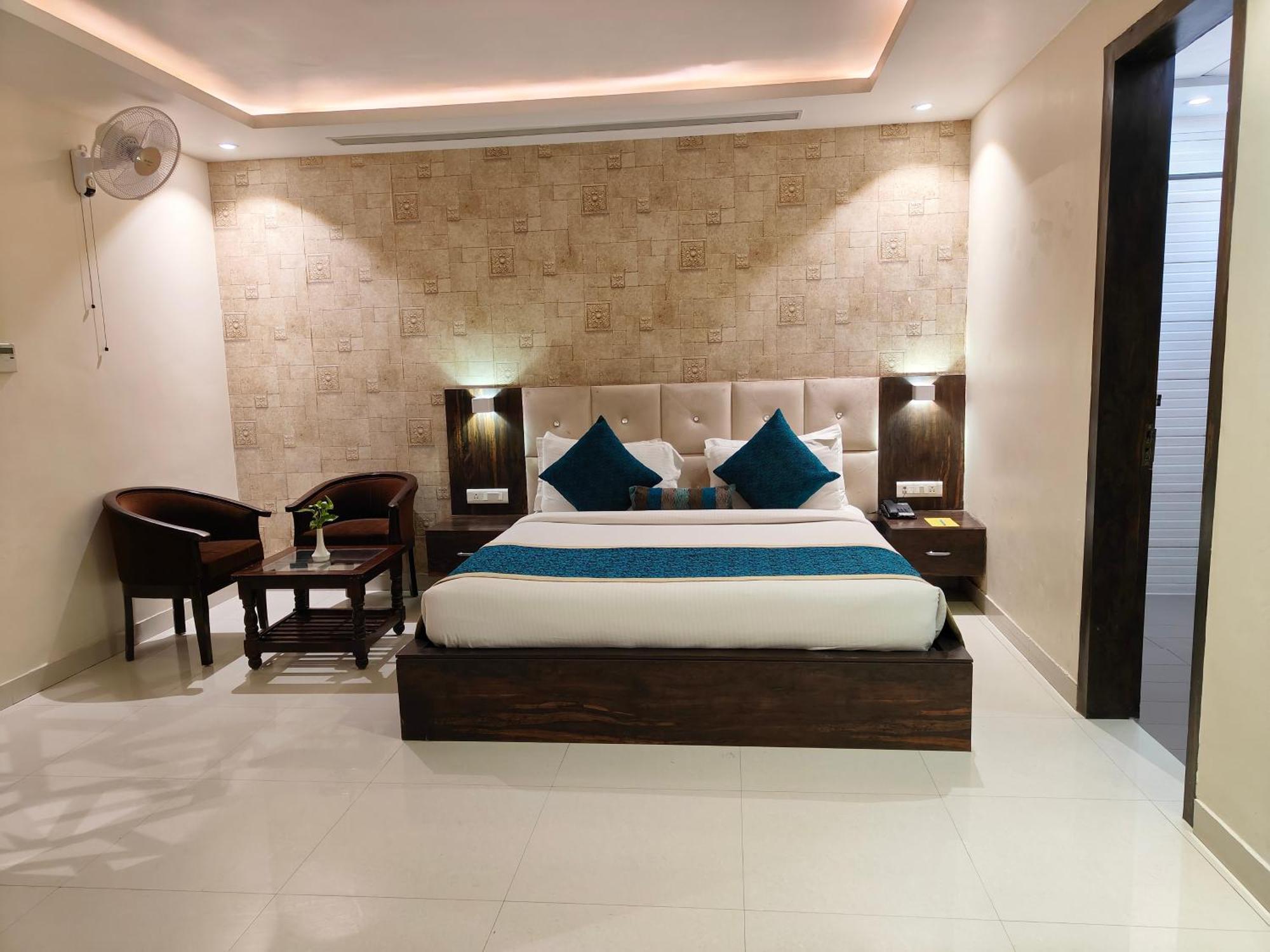 Pinnacle By Click Hotels, Lucknow Bagian luar foto