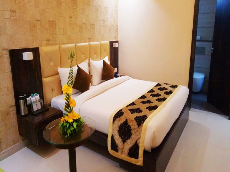 Pinnacle By Click Hotels, Lucknow Bagian luar foto