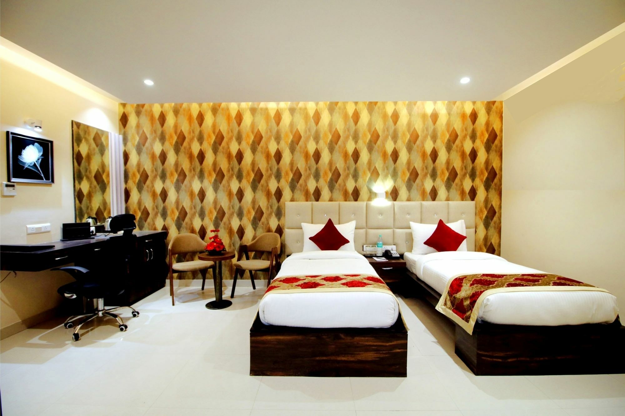 Pinnacle By Click Hotels, Lucknow Bagian luar foto