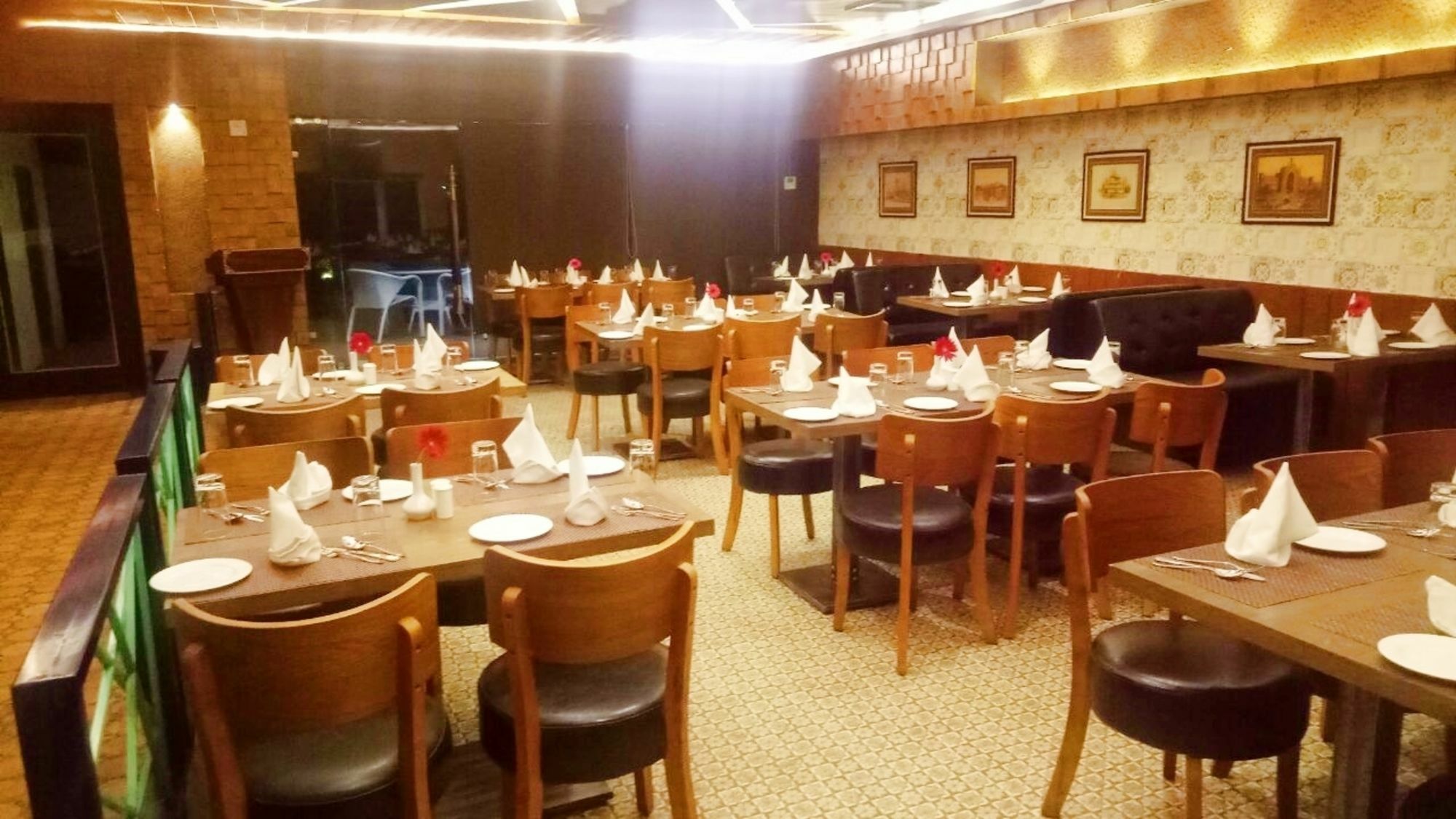 Pinnacle By Click Hotels, Lucknow Bagian luar foto