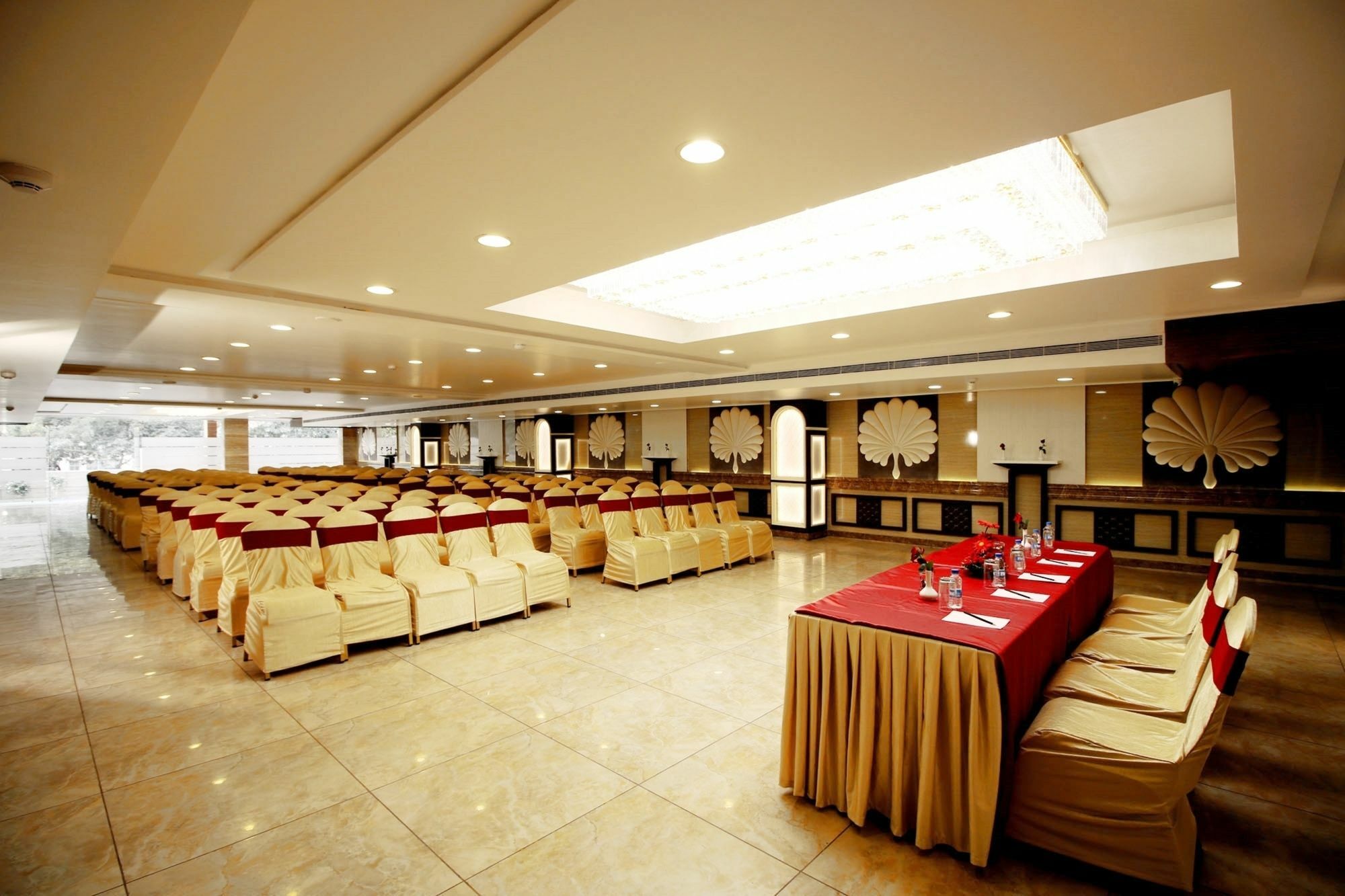 Pinnacle By Click Hotels, Lucknow Bagian luar foto