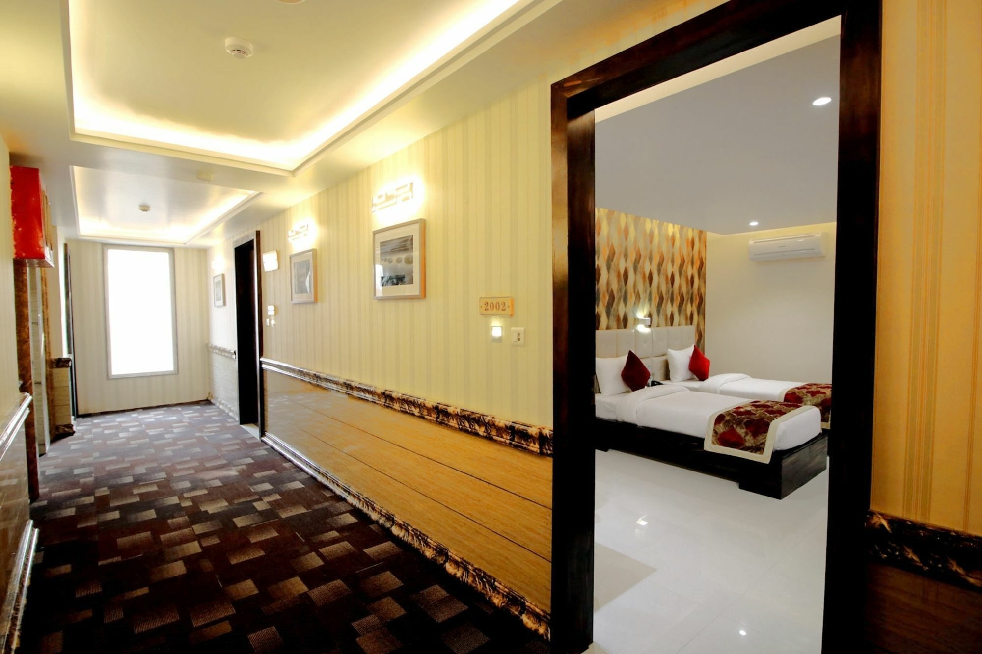 Pinnacle By Click Hotels, Lucknow Bagian luar foto