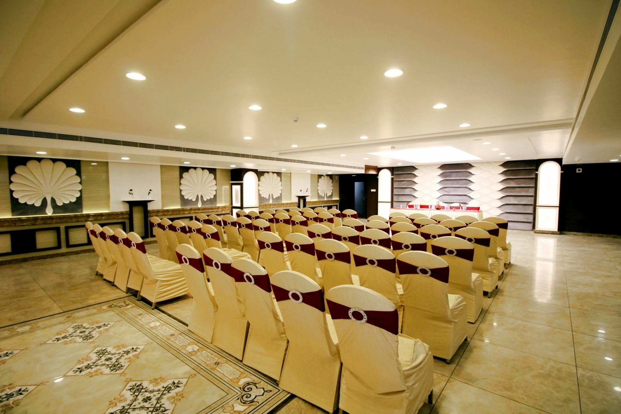 Pinnacle By Click Hotels, Lucknow Bagian luar foto